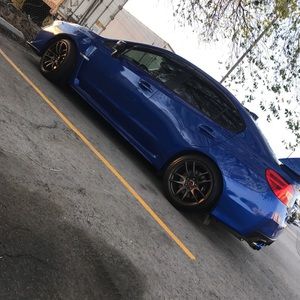 Meet your Posher, Luis